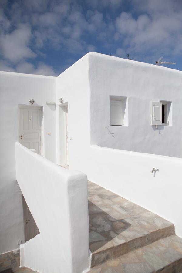 Twins Apartments By Mina Ornos  Esterno foto